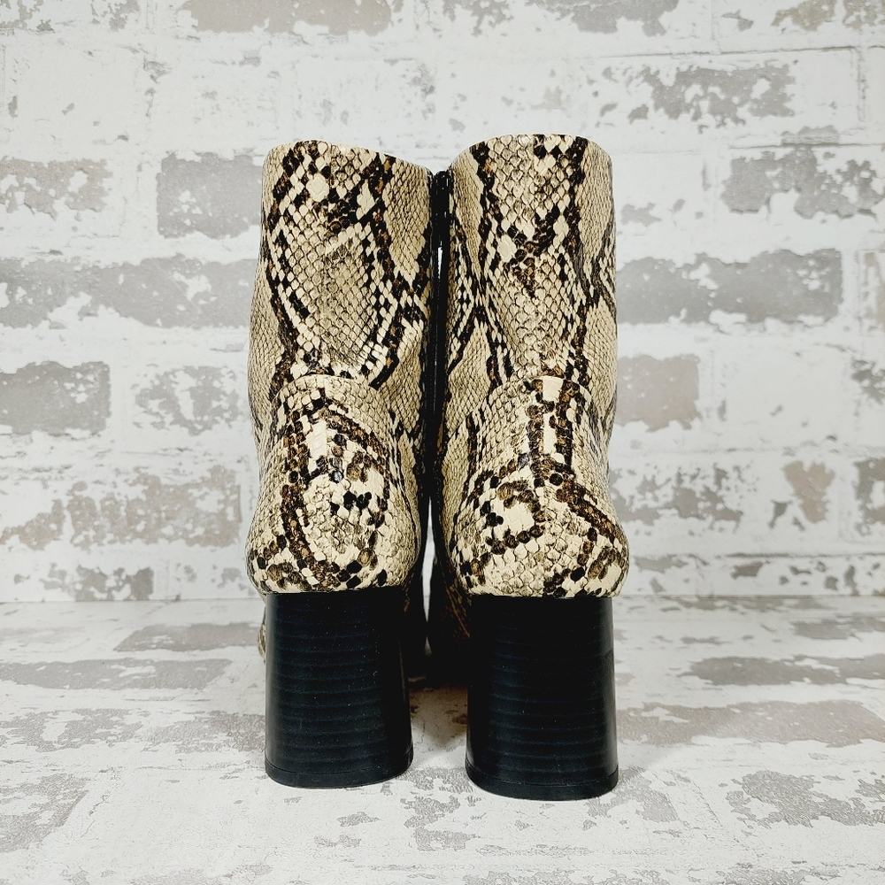 New Nordstrom Rack Naja Snakeprint Block Heel Ankle Boots H163 - Picture 6 of 11